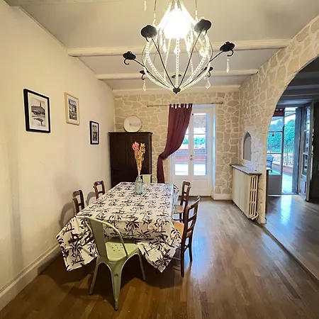 L'atypique Terrasse Un Sejour A Part Apartmán Briey