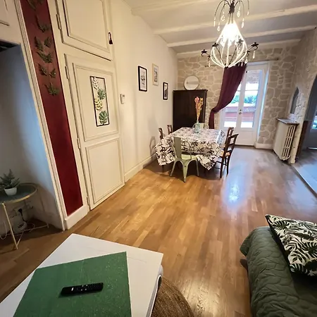 L'atypique Terrasse Un Sejour A Part Apartmán Briey